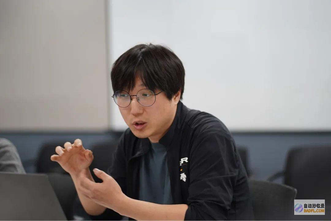 虚拟即真实湛蓝档案角色即人类独家采访作家即组