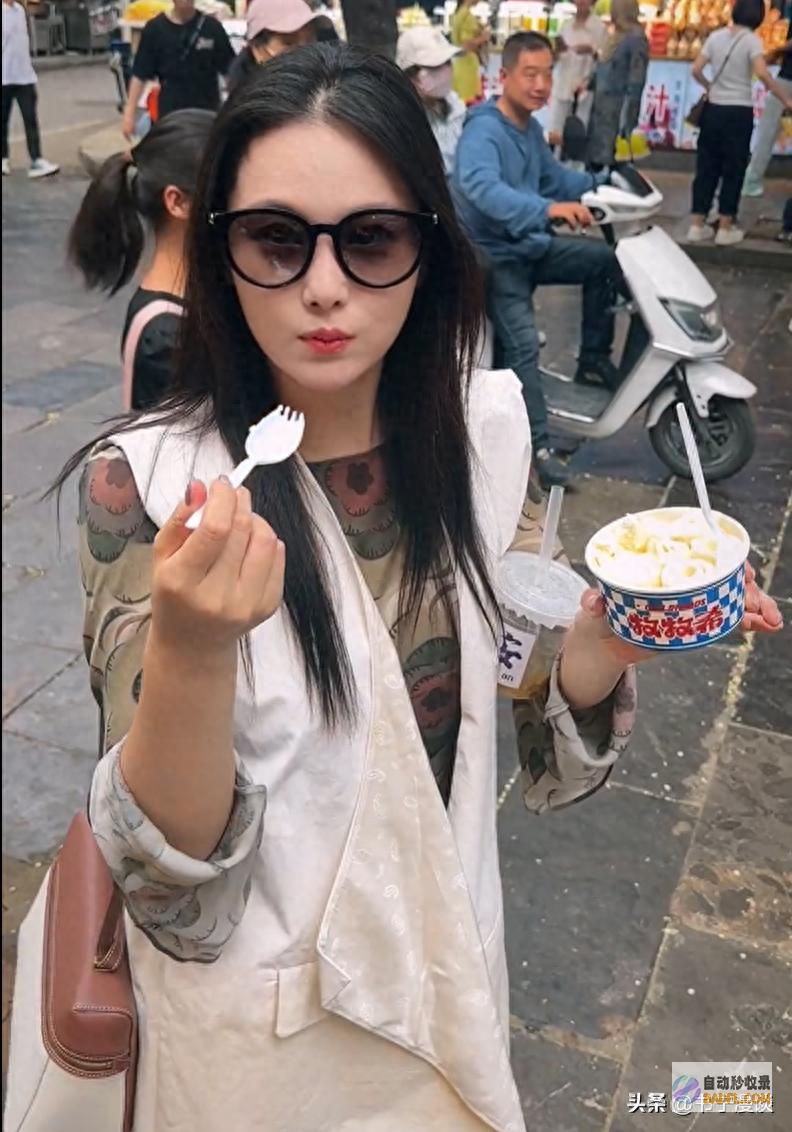 被何捷叫 瘦子 张馨予和老公游西安 好甘美 路边大口吃肉夹馍 (何捷被骂)