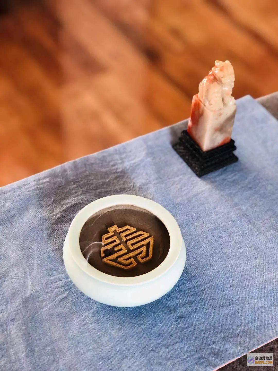 品味经典：香辣爽口的五香豆腐干 (品味经典香烟)