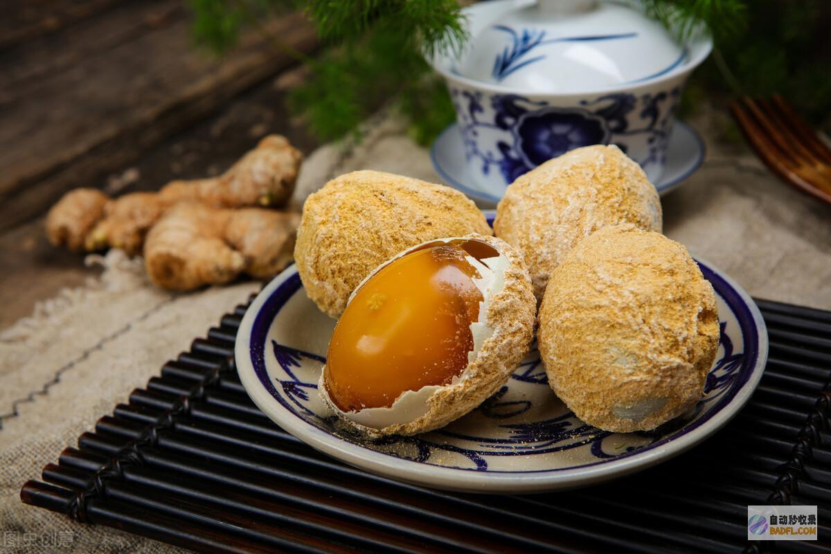 制作咸蛋的详尽指南：如何腌制美味的咸蛋 (制作咸蛋的详细过程)