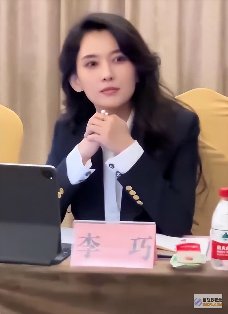 8岁女儿初次出面为坚持身体一口没吃森林北母女