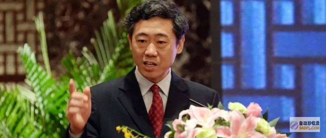 李稻葵倡导在十一黄金周拿出一万亿产生产券 优化经济短期增长生机 (李稻葵言论)