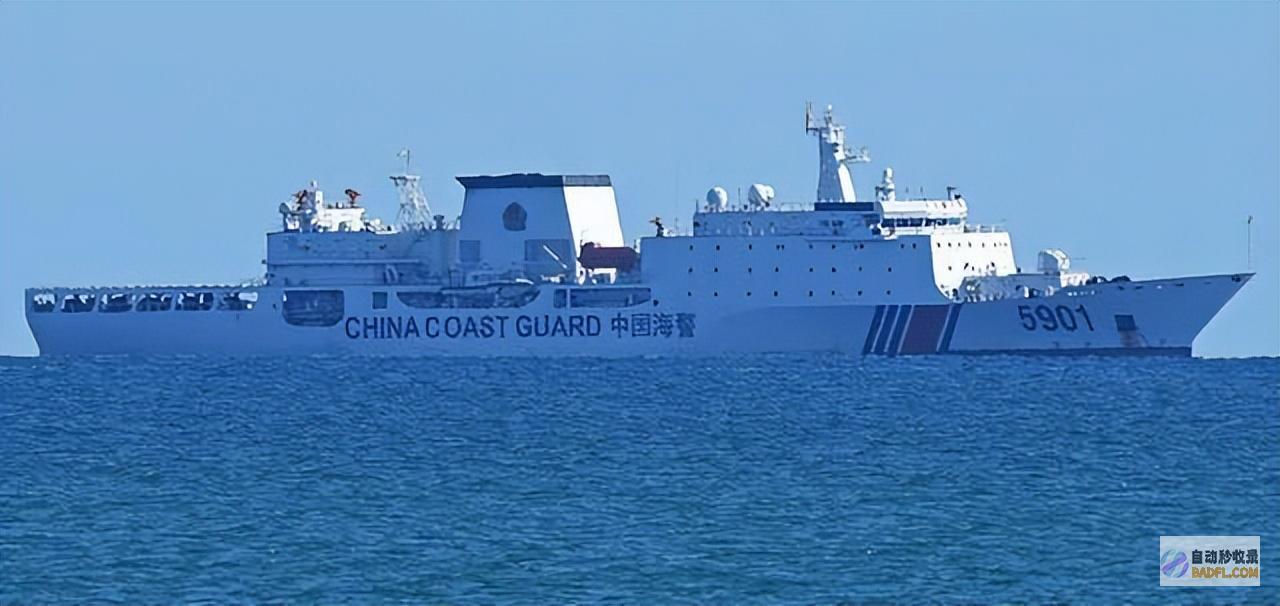 贴脸船距离700米中国万吨海警船仙宾礁下锚