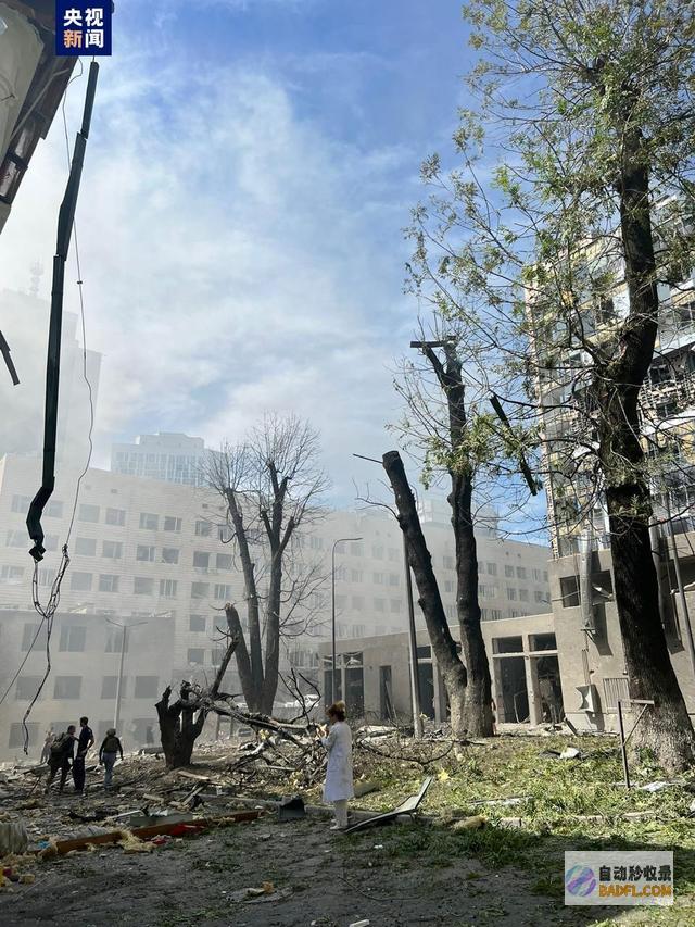 已致5死11伤多地遭导弹袭击已致5死16伤货