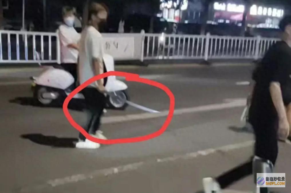 闹大!河南一群青少年打砸宵夜摊后续 通报已出 都是15岁未成年 (河南闹鬼事件真相视频)